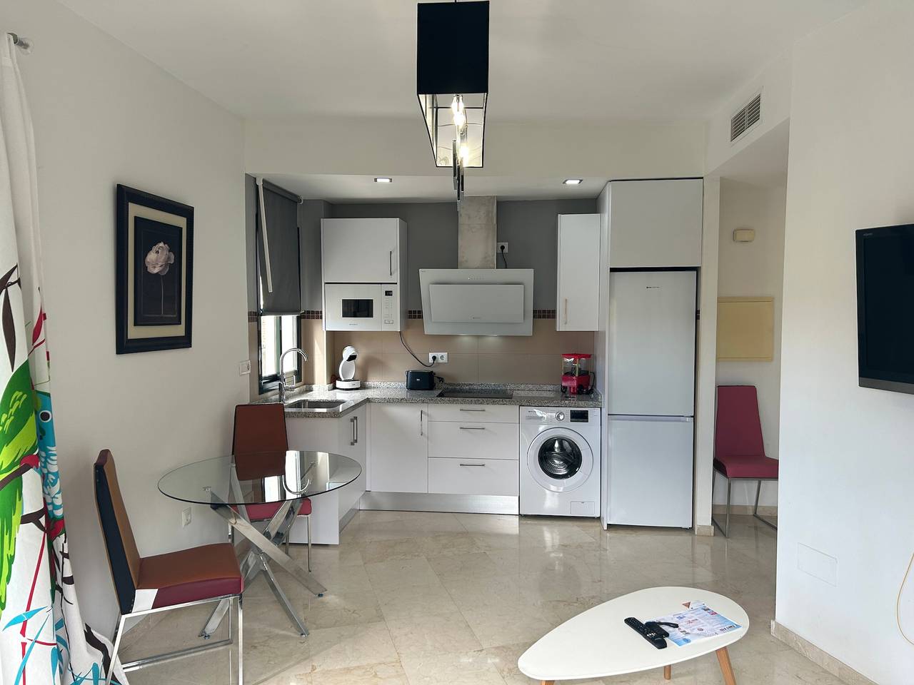Apartamento entero, Apartamento "Centro Historico Trinidad" con Terraza y Wi-Fi in Málaga Centro, Málaga