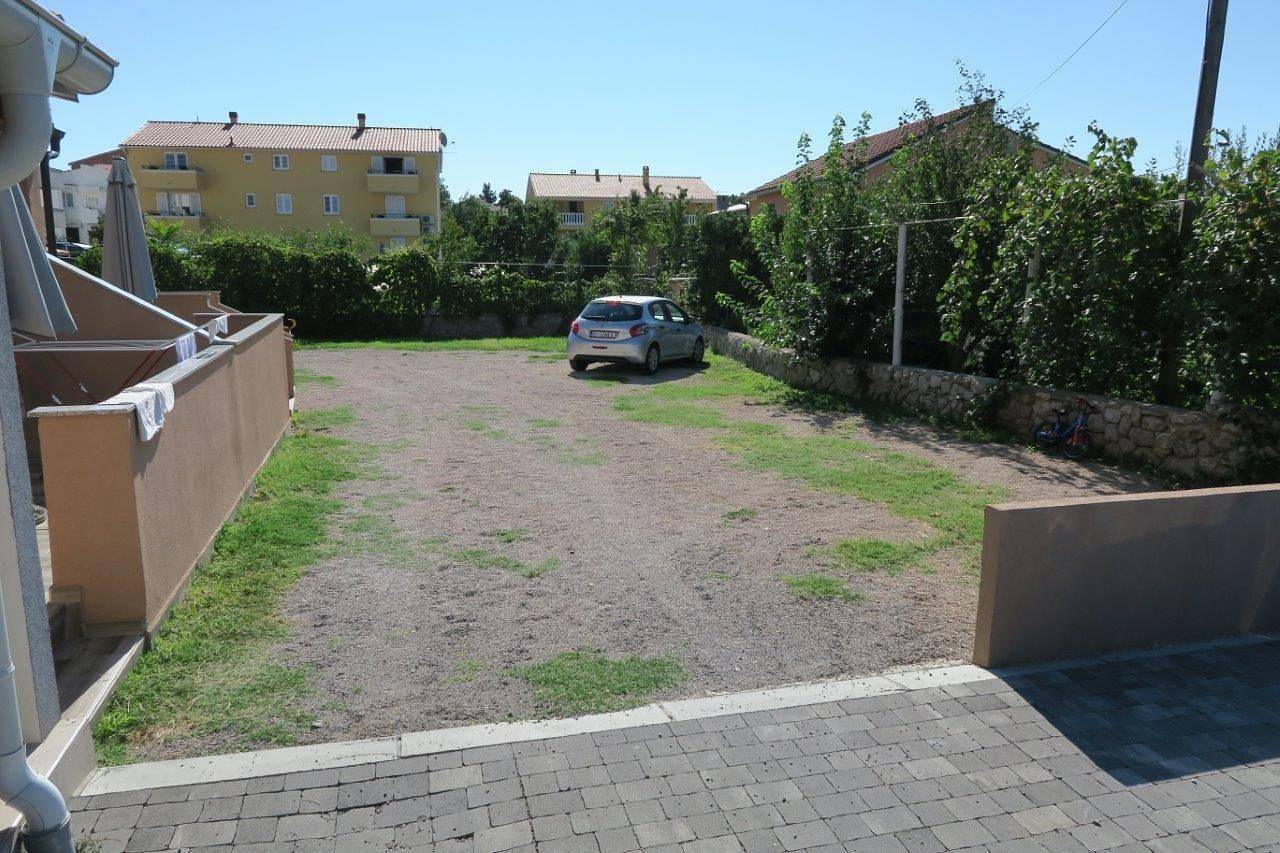 House in Baška with Private Parking in Baska, Krk (isla)