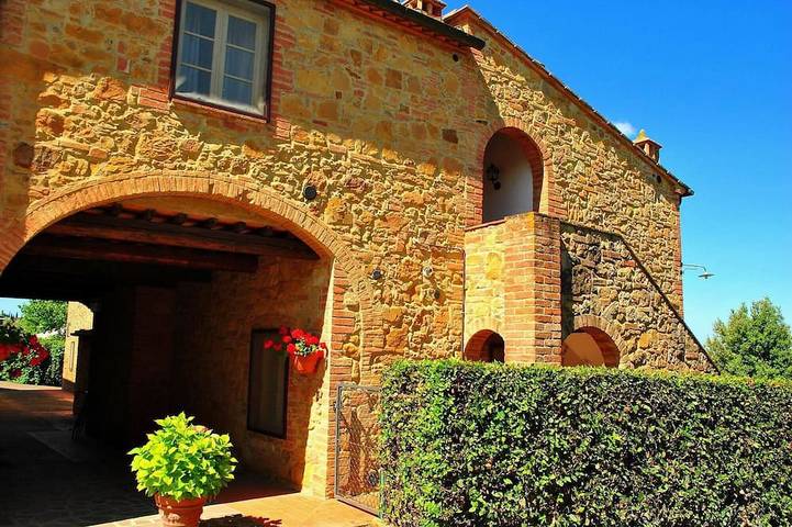 Appartamento intero, Alloggio nel cuore di Toscana,piscina,piscina per bambini,A/C,barbecue,3 pers in Montaione, Firenze province