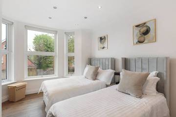 Apartment for 6 People in High Wycombe, Buckinghamshire, Photo 3