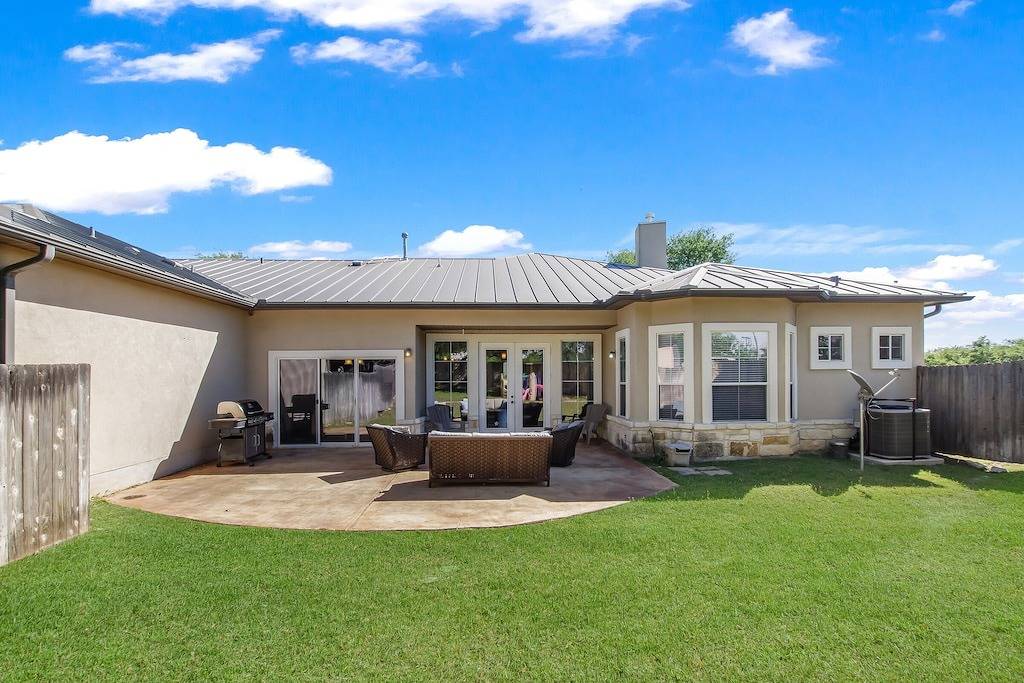 Luxuriöses Hill Country Reihenhaus. Einen Steinwurf von Sea World entfernt. Bmt in San Antonio, Bexar County