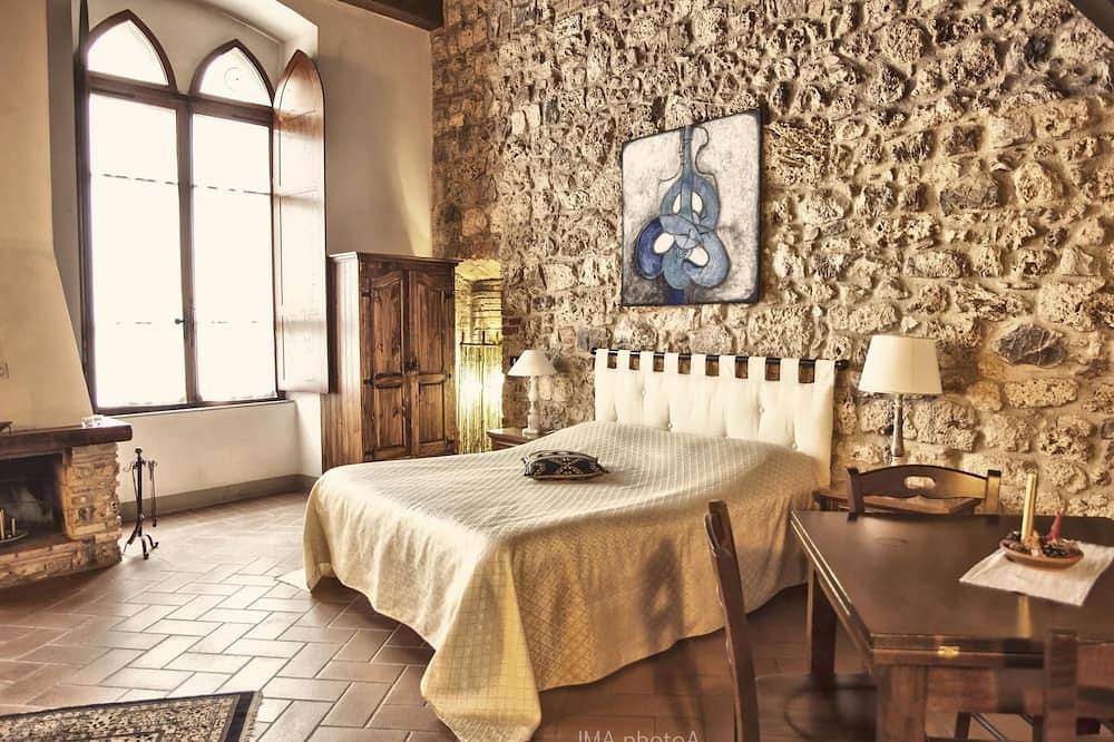 Entire apartment, Malfatti Palace - Premier Studio in Massa Marittima, Grosseto Province