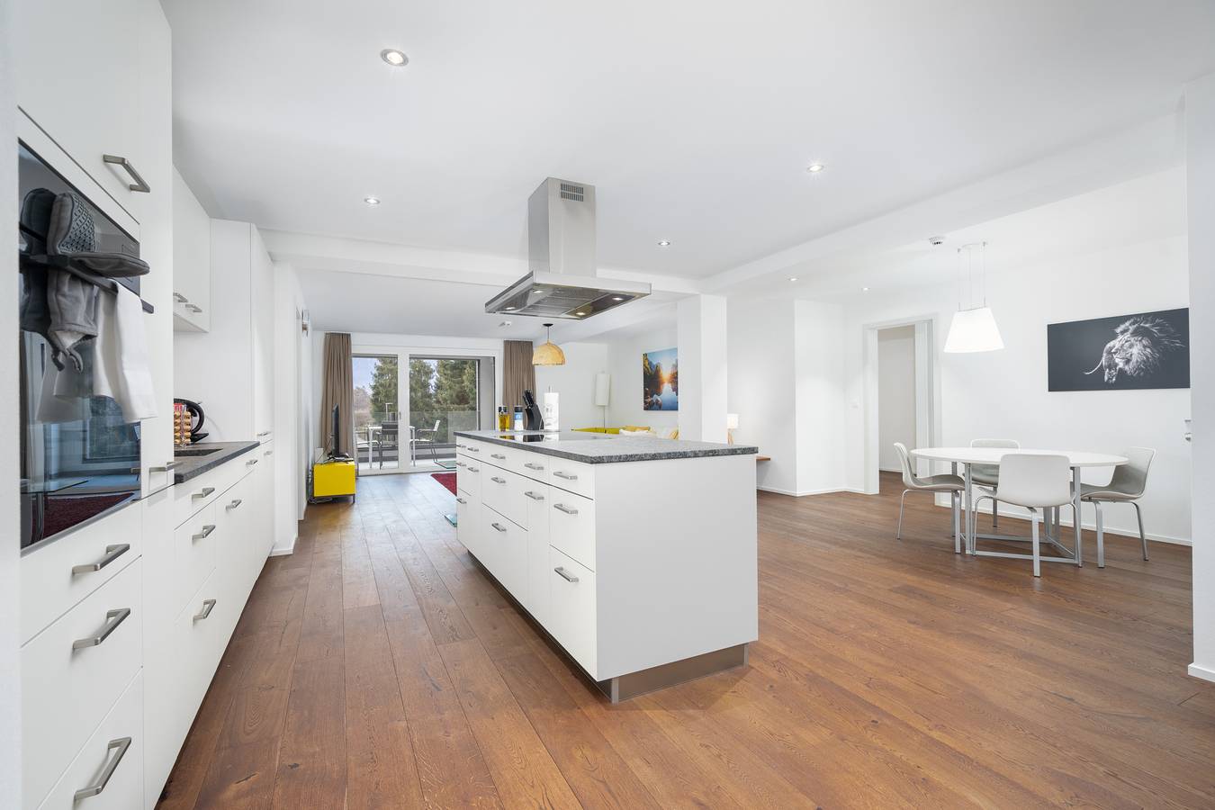 Apartamento entero, Swiss Hotel Apartments-Interlaken & Grindelwald Interlaken Two Bedroom King and twin Apartment in Montreux, Lago Lemán