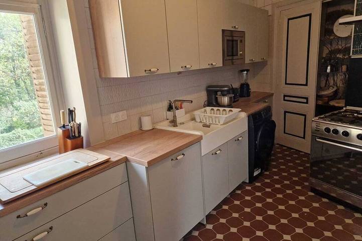 Château pour 10 personnes, avec jardin et piscine dans Auvergne-Rhône-Alpes - 3