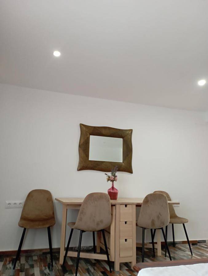 Gîte pour 7 personnes, avec terrasse et vue dans Los Nietos - 3