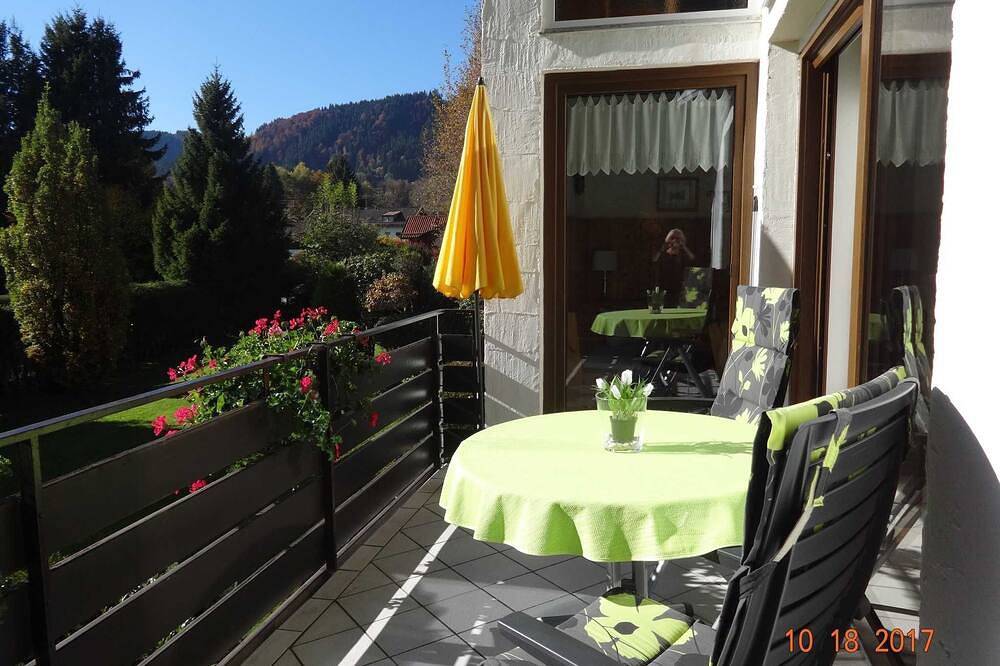 Entire apartment, 3 room maisonette -, apartment no. 8 in the Dr. med. Gaertner plant in Bad Wiessee, Bavarian Alps