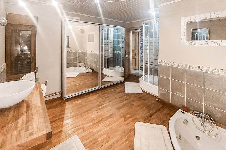 Jolie maison avec piscine in Hestrud, Avesnes-sur-Helpe