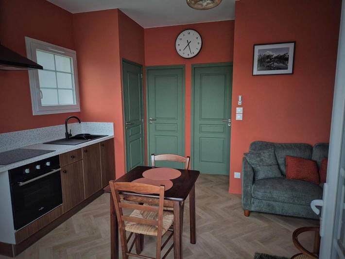 Location de vacances pour 2 personnes, avec piscine ainsi que jardin et vue à Soubran - 4