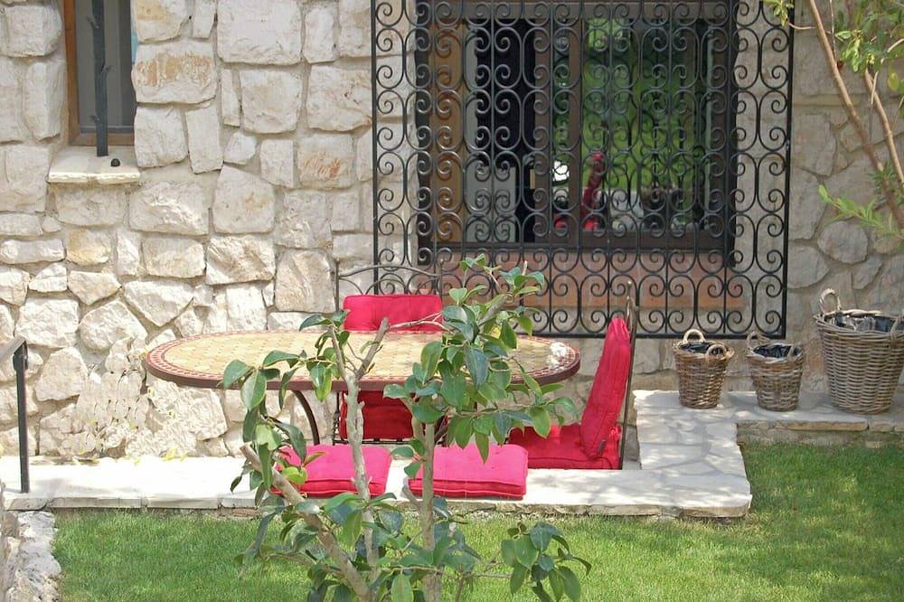 Apartamento entero, Apartamento en La Turbie con jardín in La Turbie, Nizza Region
