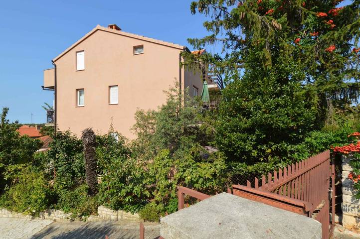 Ferienwohnung für 7 Personen, mit Garten und Balkon in Pula - 4