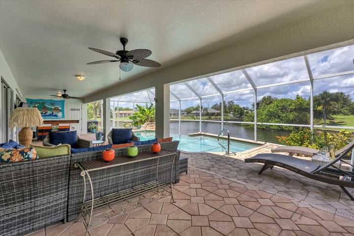 Villa for 8 people, with pool and balcony/terrace, kid friendly in Cape Coral