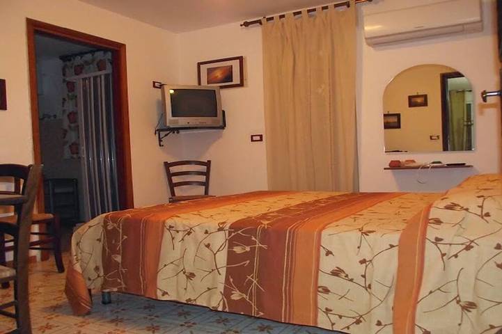 Agriturismo per 5 persone, con giardino e piscina a San Vito Lo Capo