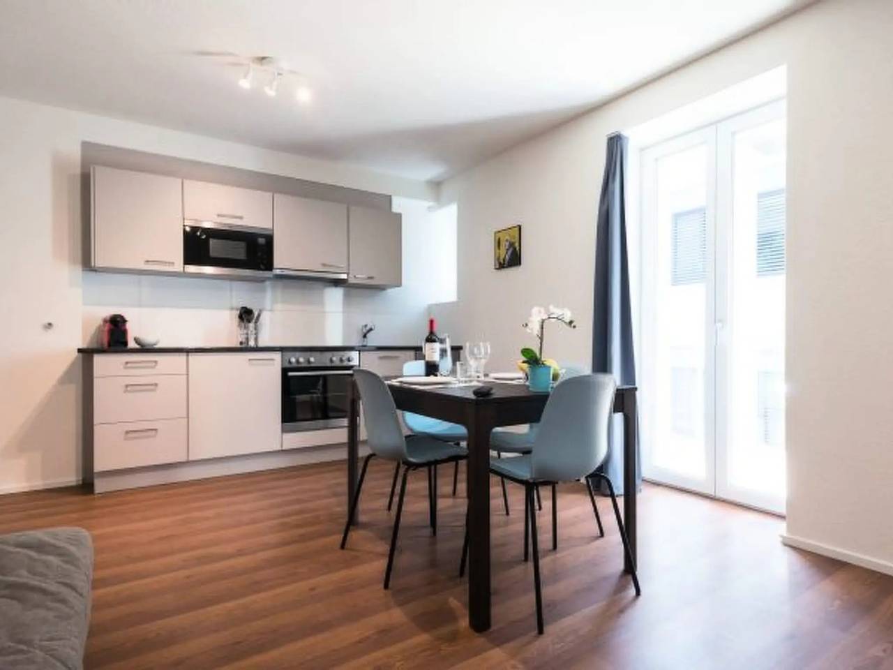 Apartamento entero, 1 Pièce 4 Personnes in Zürich 48 Altstetten, Zúrich