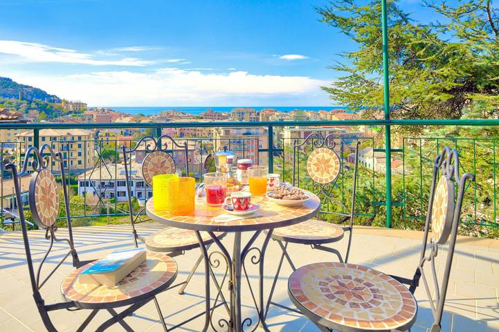 Ferienwohnung für 8 Personen, mit Balkon und Garten in Levanto Kommune