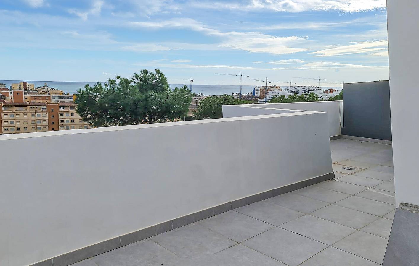 Apartment mit Meerblick, Pool und Terrasse, 2,5 km zur Costa del Sol in La Viña (Torre del Mar), Torre del Mar