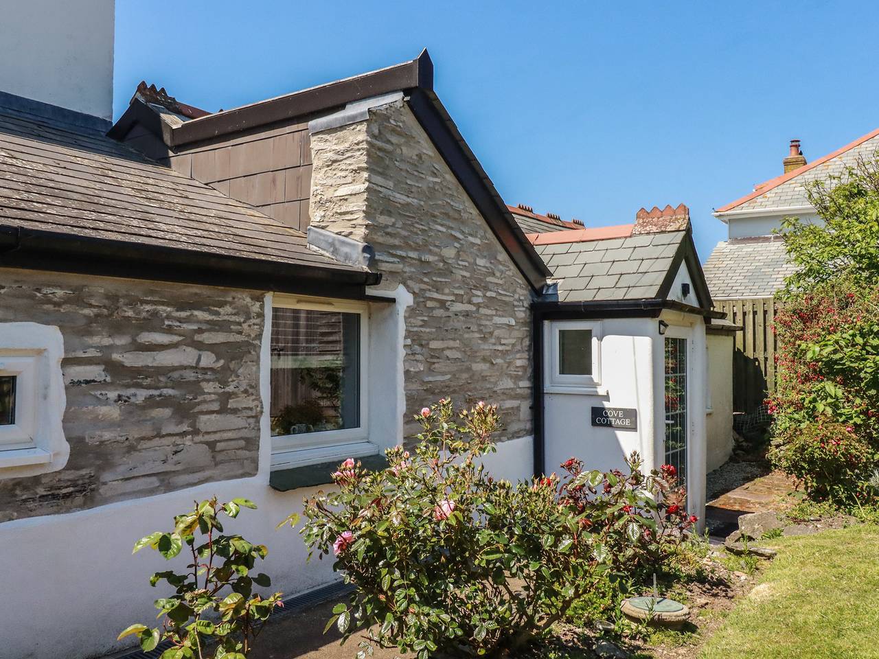 Cove Cottage in Tintagel, Pentire Point - Widemouth