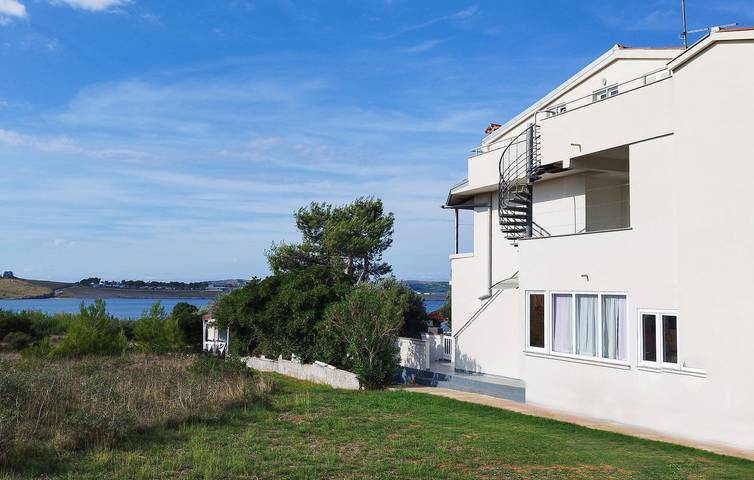 Ferienwohnung für 2 Personen, mit Garten und Terrasse - 1