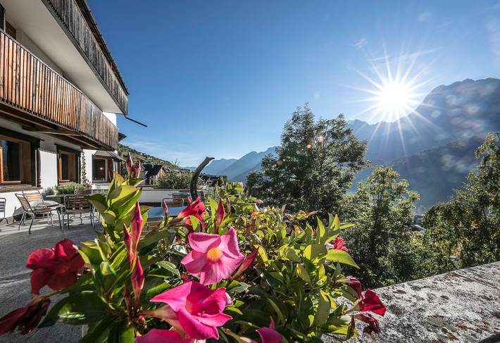 Engadiner Boutique Hotel Guardaval - Einzelzimmer Sent in Scuol, Unterengadin