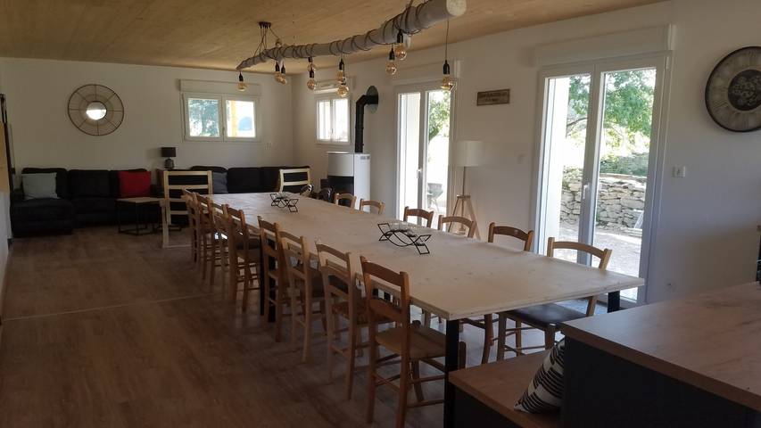 Gîte pour 15 personnes, avec jacuzzi ainsi que balcon et jardin en Bourgogne-Franche-Comté - 2