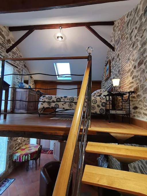 Location de vacances pour 2 personnes, avec jardin à Ladignac-le-Long - 4