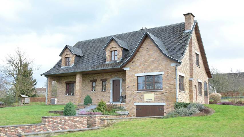 Villa pour 15 personnes, avec jardin et sauna, animaux acceptés au Province de Luxembourg