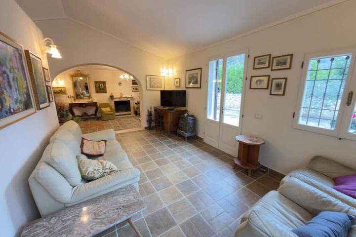 Villa für 10 Personen, mit Garten und Whirlpool sowie Terrasse - 1