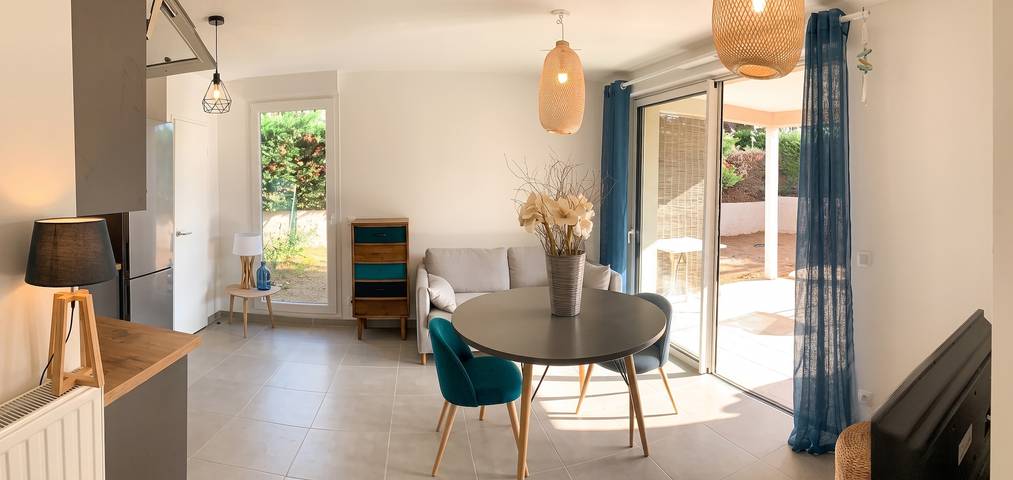 Gîte pour 4 personnes, avec Terrasse et Jardin dans La Coudoulière - 4