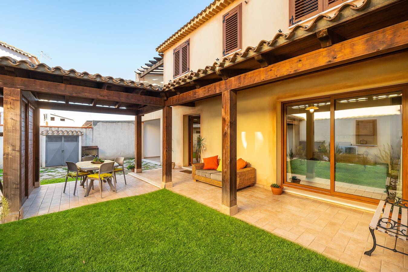 Ferienhaus 'Girasole' mit privater Terrasse, Garten und Klimaanlage in Pula (Italien), Pula und Umgebung