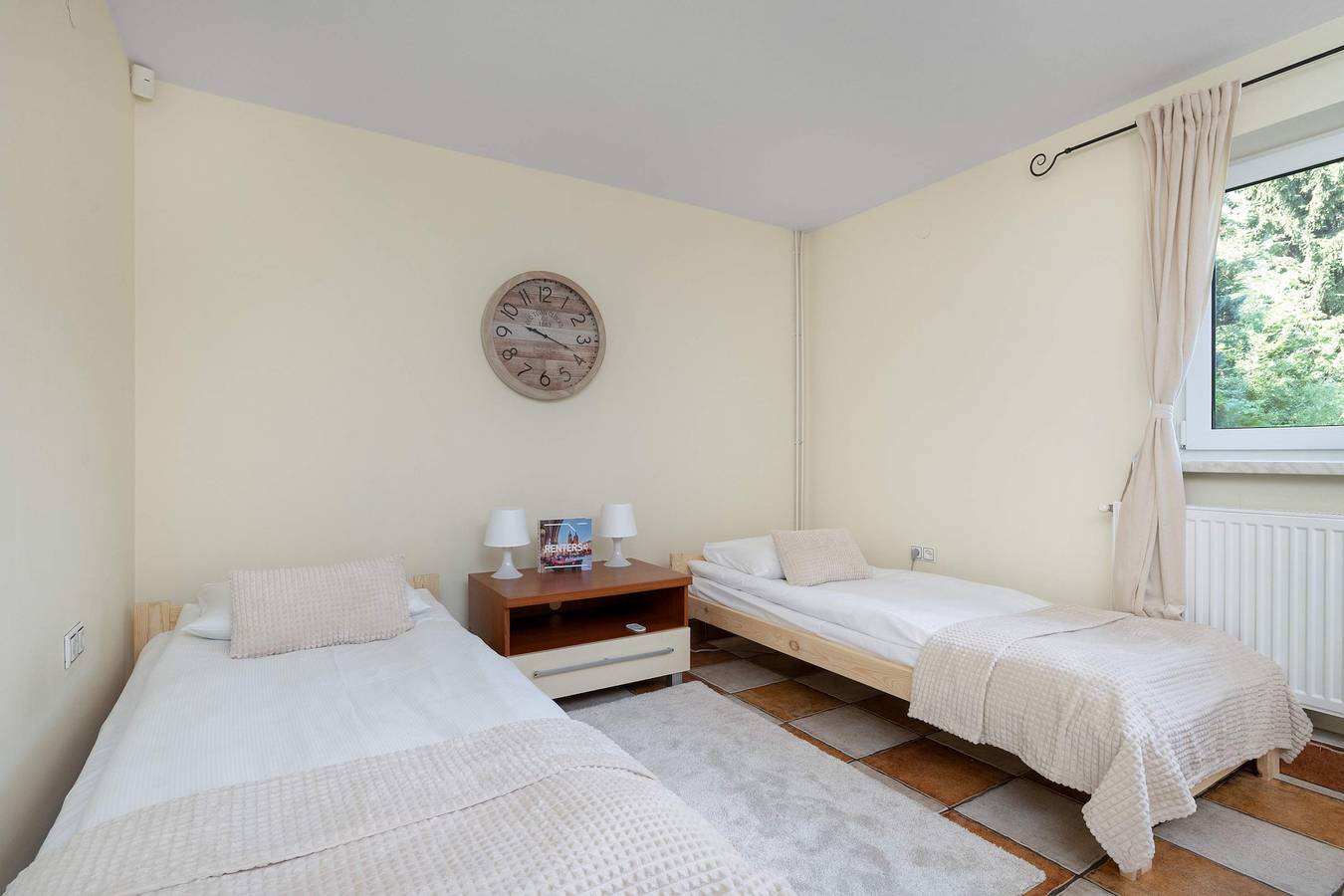 Spacious House with Garden | Three Bedrooms | Garage in Wieliczka, Kleinpolen