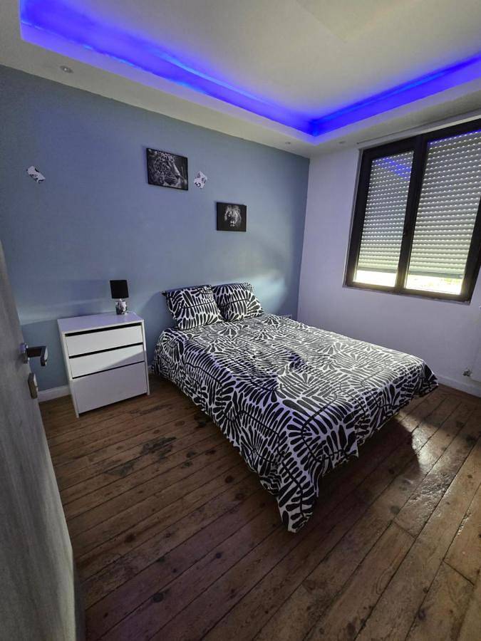 Three-Bedroom House in Maisdon-sur-Sèvre, Région de Nantes