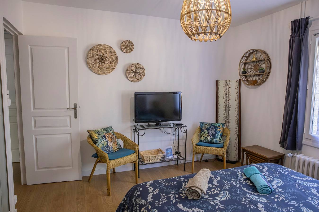 Accommodation for 2 with Pool in Cour-Cheverny, Sologne