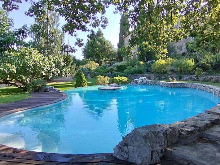 Villa pour 10 personnes, avec jardin ainsi que piscine et terrasse