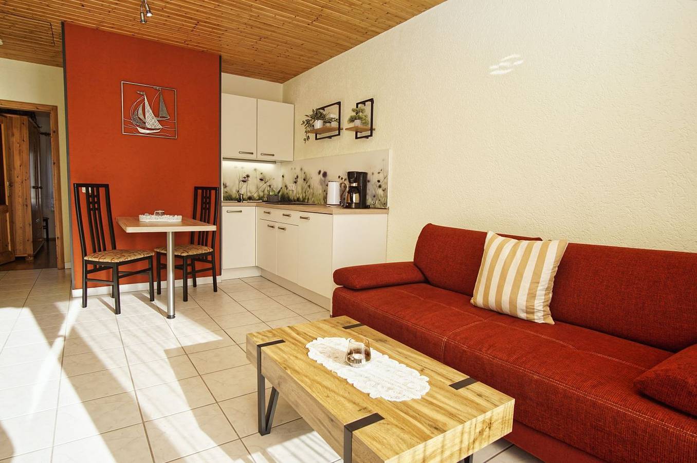 Ganze Wohnung, Gemütliche Ferienwohnung in Wassernähe - Ferienhaus Stark Ferienwohnung 02 in Ralswiek, Bergen auf Rügen und Umgebung