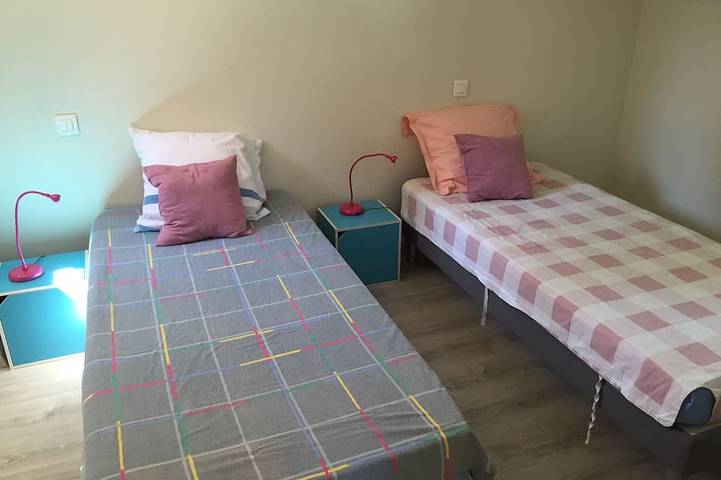 Maison de vacances pour 6 personnes, avec piscine ainsi que jardin et jacuzzi, animaux acceptés dans les Alpes maritimes - 3