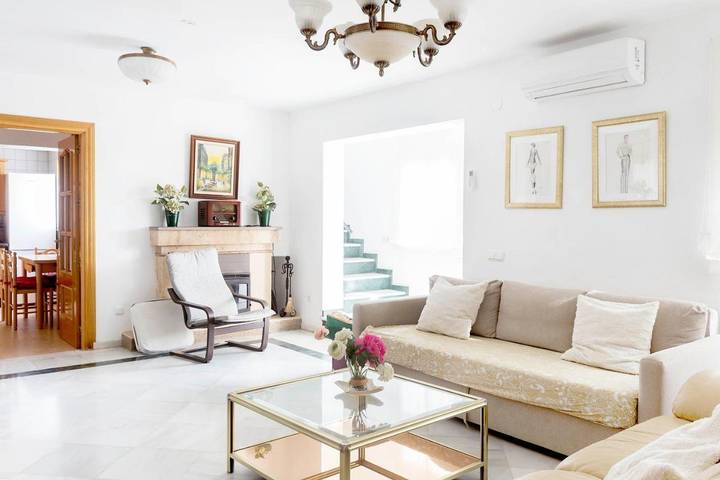 Casa rural para 6 personas, con jardín además de piscina y vistas en Churriana - 3