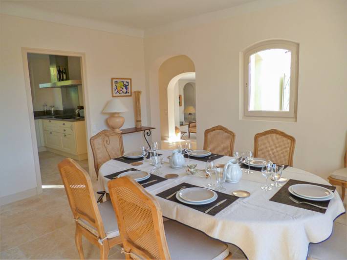 Location de vacances pour 8 personnes, avec jardin et terrasse à Maussane-les-Alpilles - 4