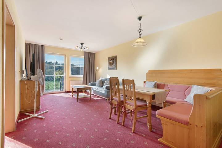 Ferienwohnung für 3 Personen, mit Balkon und Seeblick in Fränkisches Seenland