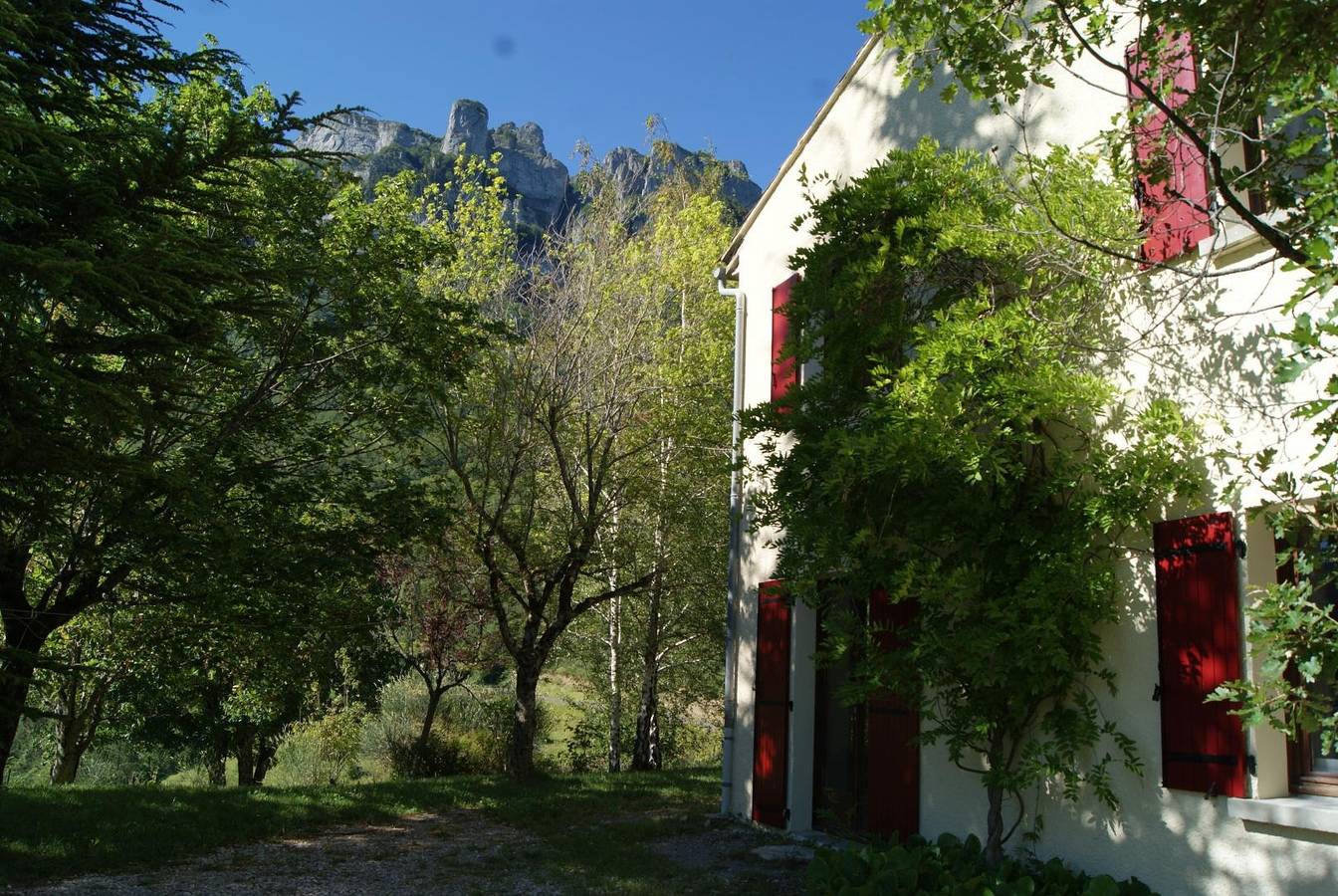 L'Ensoleillée in Chastel-Arnaud, Die region