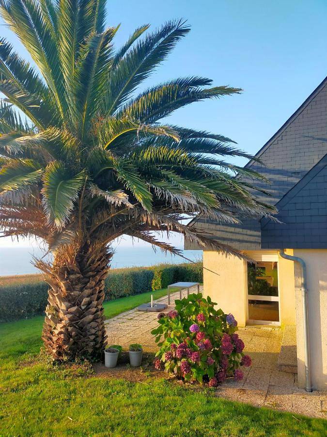 Four-Bedroom House in Plonévez-Porzay, Iroise