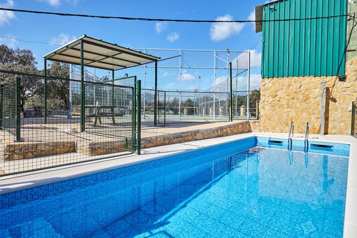 Casa rural 'Casa El Tío Patricio' con vistas al lago, piscina privada y Wi-Fi in Montillana, Provincia de Granada