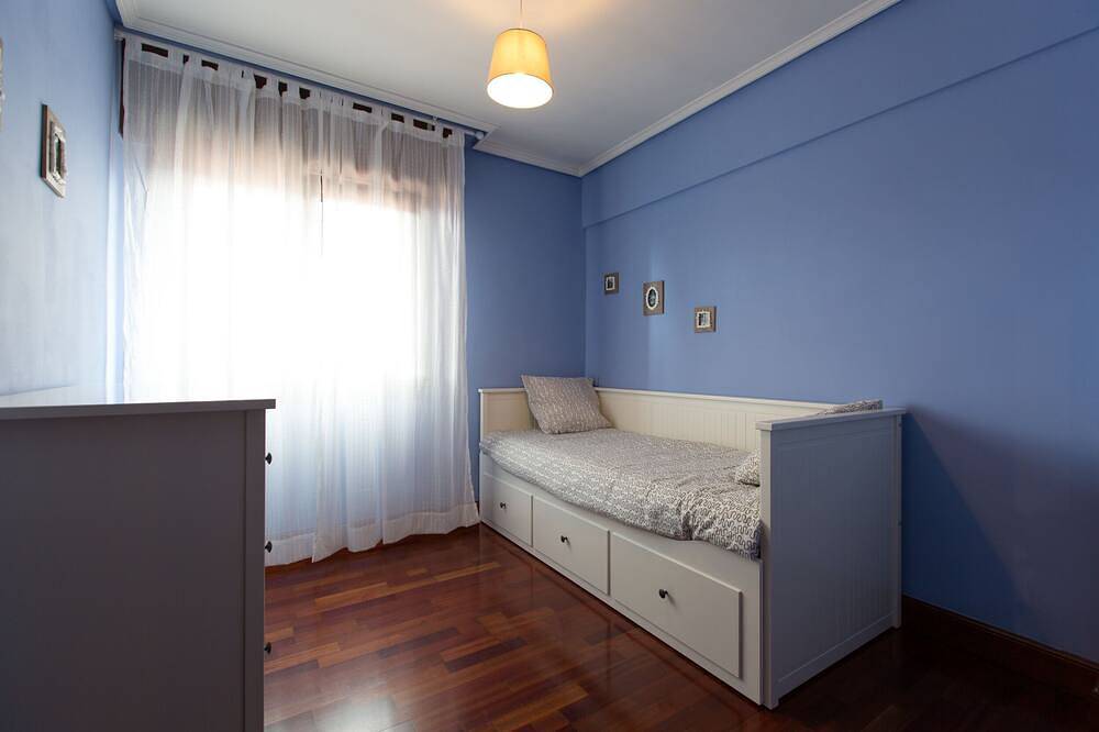 Barakaldo - Hospital Cruces - Bec in Barakaldo, Bizkaia