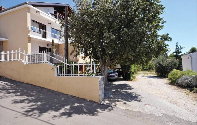 Ferienwohnung für 4 Personen, mit Terrasse in Starigrad