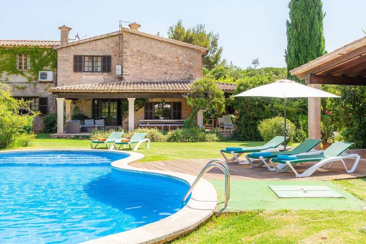 Villa for 8 personer, med have i Pollença