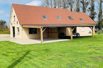 Gîte pour 10 personnes, avec jacuzzi à Auppegard