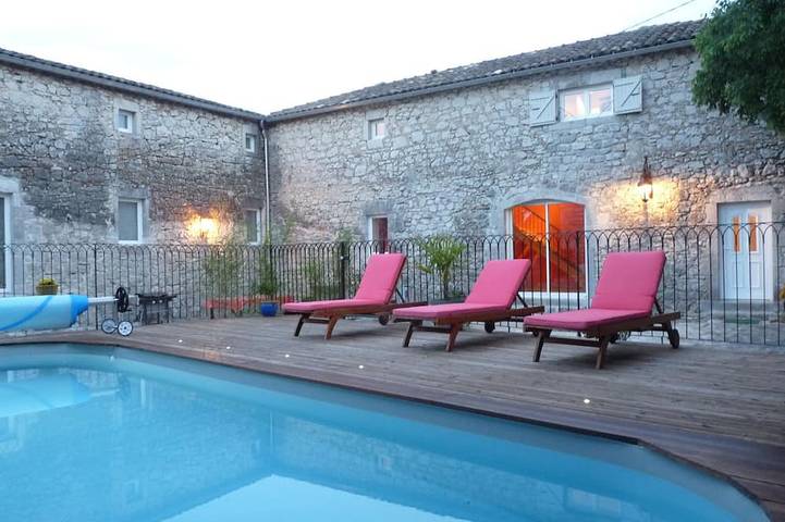 Ferienhaus für 12 Personen, mit Terrasse und Whirlpool - 1