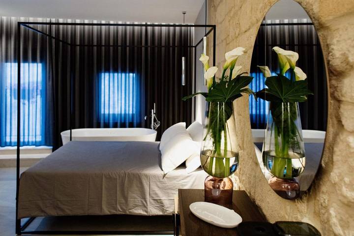 Location de vacances pour 4 personnes, avec jacuzzi ainsi que jardin et piscine à Taranto - 2