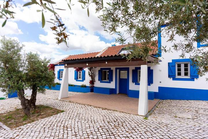 Casa de férias para 8 pessoas, com terraço e vista e ainda jardim em Alcácer do Sal