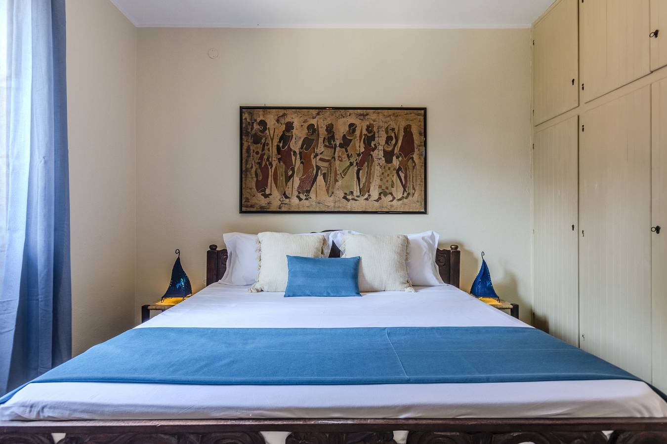 Villa Etnic Eloise  just steps from Porto Pino long beach in Strand von Porto Pino, Porto Pino