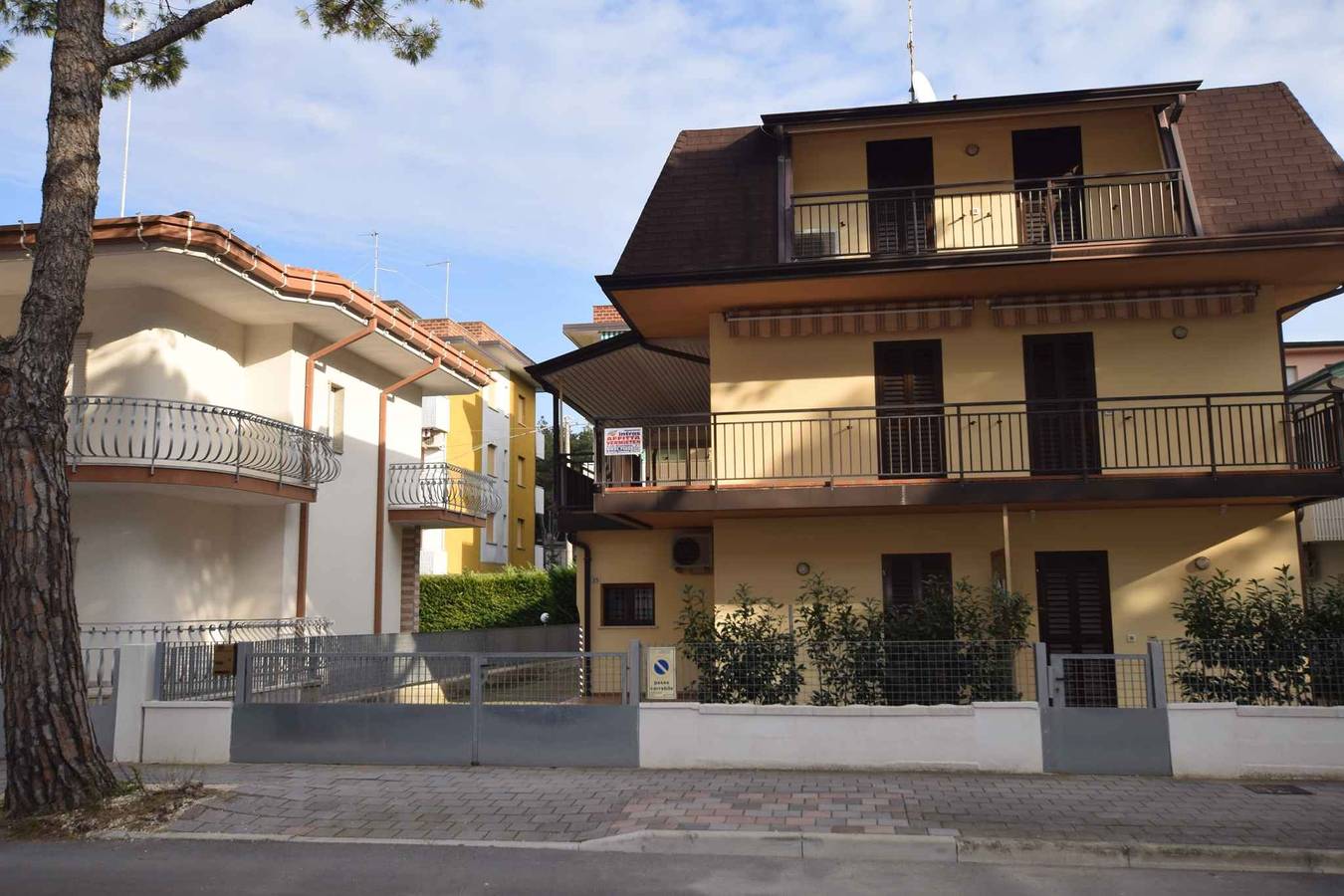 Ganze Ferienwohnung, Ferienwohnung mit Terrasse und Klimaanlage im Erdgeschoss  in Lignano Sabbiadoro, Udine Provinz