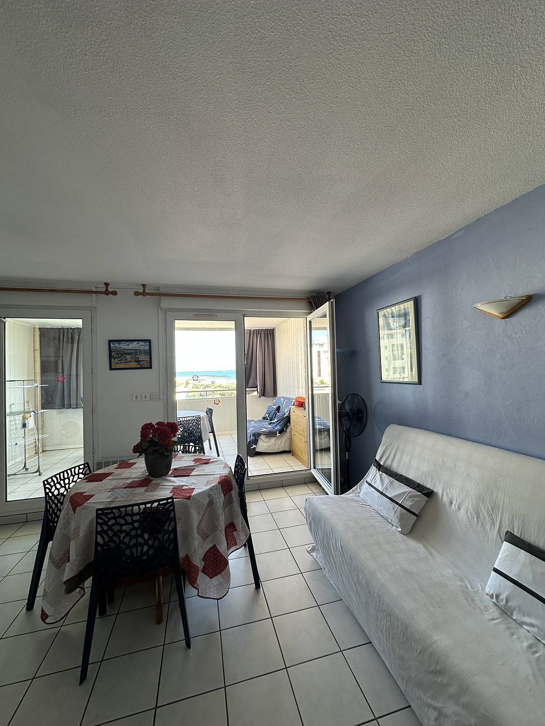 Appartement de vacances entier, 2 Pièces cabine 6 couchages grande loggia vue mer Cap D'Agde in Cap d'Agde, Agde